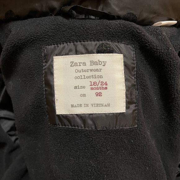 Black Zara Baby polka dot puffer jacket in 18-24m - Picture 3 of 5